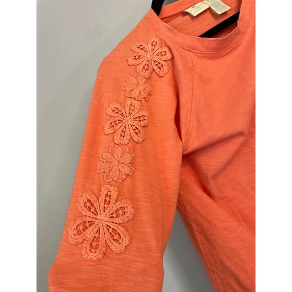 Caribbean Joe, Size Small, Slub Knit Embroidered Floral Monochromatic 3/4 Tee - Picture 3 of 7